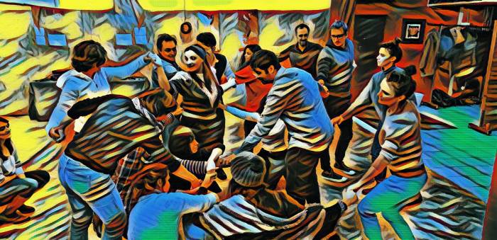 Untie a human knot - Cooperation skills workshop